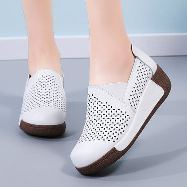 Outdoors Women's Thick Bottom Toe Cap Mother Breathable Hollow Soft Bottom Wedge Hole Shoes